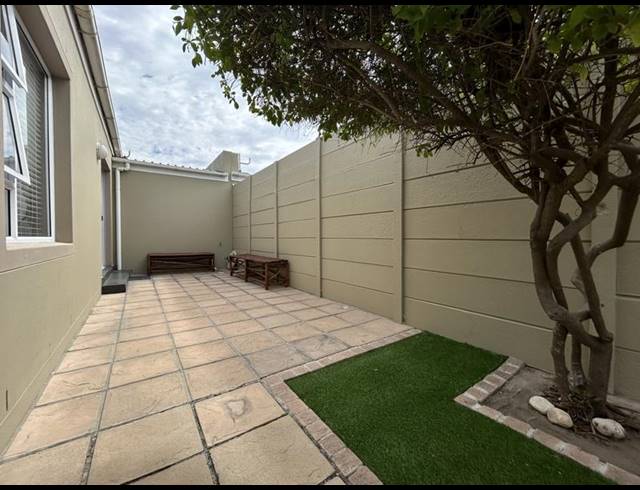 2 BEDROOM HOUSE FOR SALE IN COSTA DA GAMA